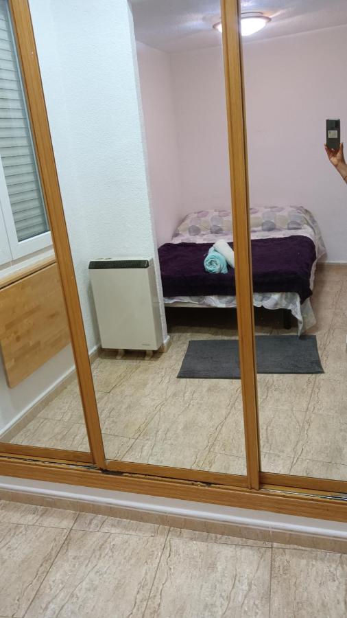 Centrica Cerca De Gran Via Homestay Madrid